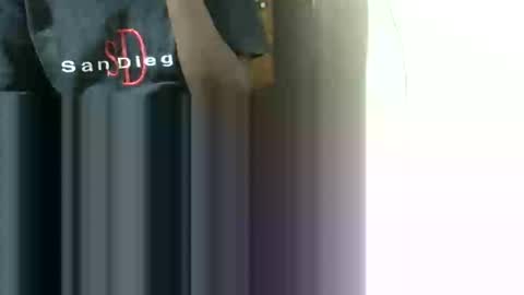 Snapshot of vall_love chatting on 11-16-25, 08:31 Pretty online show from 11-16-25, 08:31