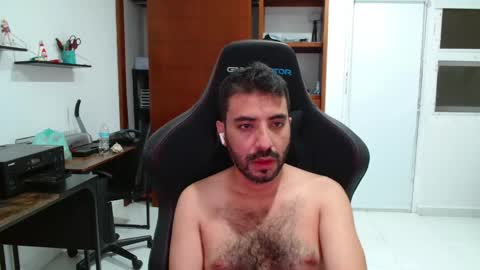 Snapshot of vallartamexi chatting on 05-02-26, 02:38 Roberto Carlos online show from 05-02-26, 02:38