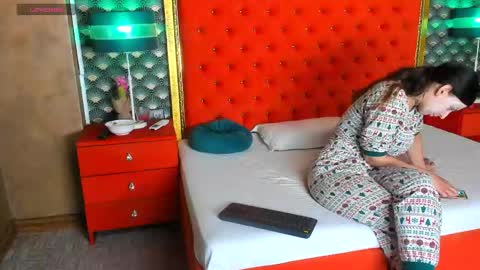 Valerie Val V online show from 05-12-26, 10:34