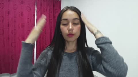 Snapshot of vallery_evanss chatting on 12-28-24, 12:13 Taty independent account online show from 12-28-24, 12:13