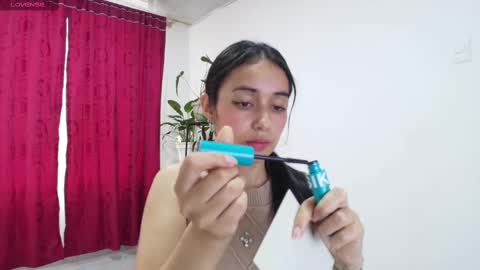 Snapshot of vallery_evanss chatting on 02-12-25, 08:07 Taty independent account online show from 02-12-25, 08:07