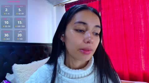 Snapshot of vallery_evanss chatting on 09-30-25, 06:46 Taty independent account online show from 09-30-25, 06:46