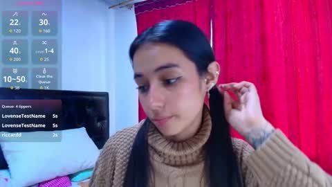 Snapshot of vallery_evanss chatting on 10-11-25, 08:40 Taty independent account online show from 10-11-25, 08:40