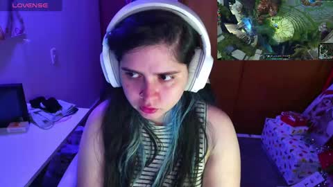 Im Violet online show from 12-11-24, 05:21