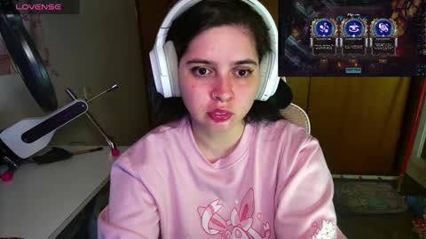 Im Violet online show from 02-15-25, 01:53