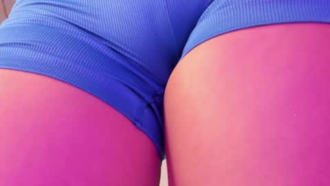 Vallolet Peach  online show from 03-27-26, 12:05