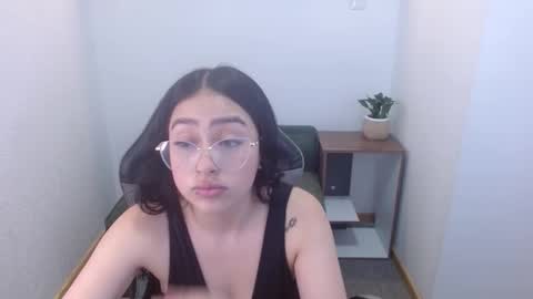 vallolett__ online show from 11-27-25, 04:20
