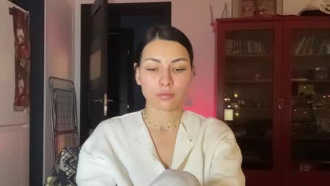 Snapshot of valorant_girl chatting on 02-18-25, 04:05 Little Devil online show from 02-18-25, 04:05