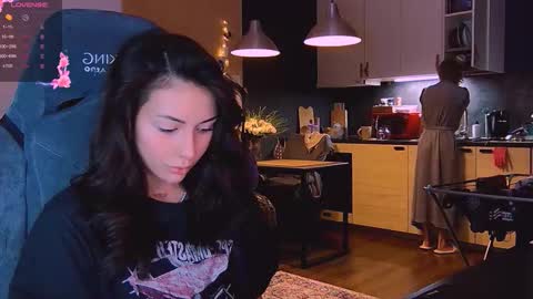 Snapshot of valorant_girl chatting on 11-03-25, 05:03 Little Devil online show from 11-03-25, 05:03