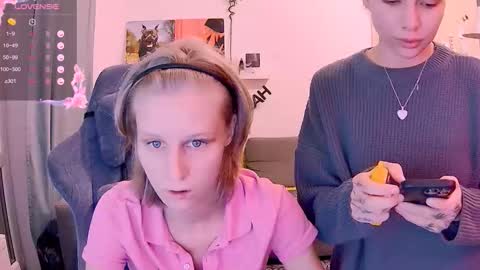 Snapshot of valorant_girl chatting on 11-27-25, 05:26 Little Devil online show from 11-27-25, 05:26