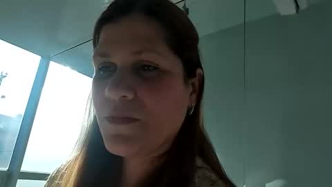 Snapshot of valu2208 chatting on 09-25-25, 09:18 valu2208 online show from 09-25-25, 09:18