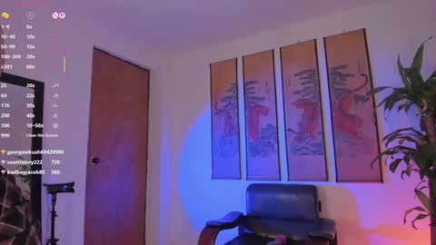 Snapshot of valyturner chatting on 02-04-25, 04:15      online show from 02-04-25, 04:15
