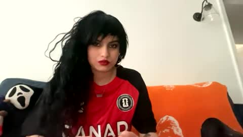 Snapshot of vampgatita chatting on 06-21-26, 10:23 vampgatita online show from 06-21-26, 10:23