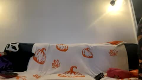 Snapshot of vampgatita chatting on 07-08-26, 02:49 vampgatita online show from 07-08-26, 02:49