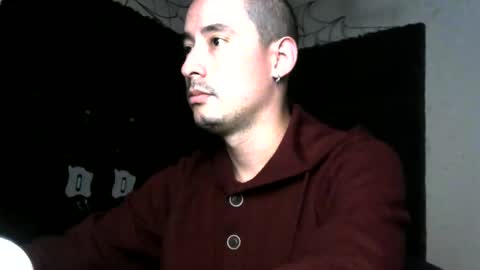 Snapshot of vampireathome chatting on 11-18-25, 03:45 vampireathome online show from 11-18-25, 03:45