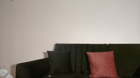 david guzman i model independenthelp me with a thumbs up online show from 03-08-25, 01:17