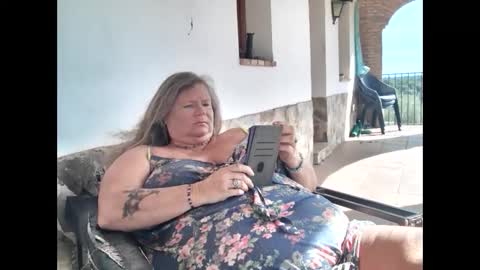 vampwoman online show from 02-14-25, 11:42