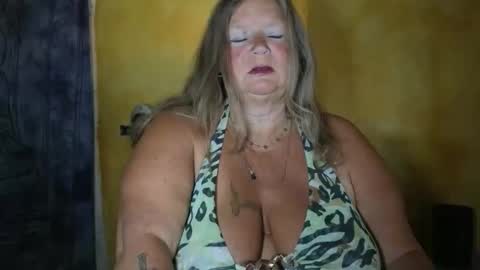 vampwoman online show from 05-20-26, 07:03