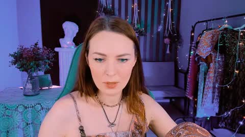 Snapshot of vandarossi chatting on 12-26-24, 03:10 Vanda online show from 12-26-24, 03:10