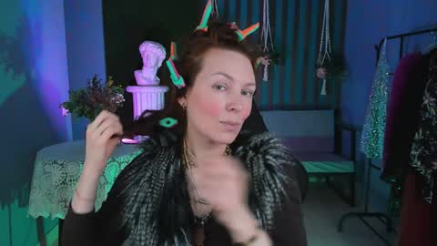 Snapshot of vandarossi chatting on 01-19-25, 05:48 Vanda online show from 01-19-25, 05:48