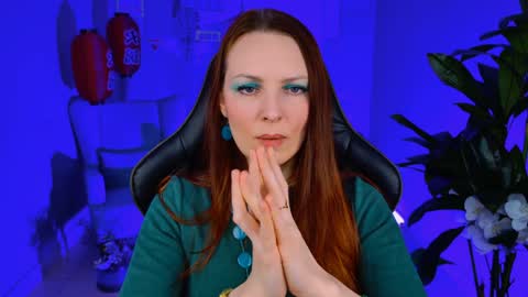 Snapshot of vandarossi chatting on 02-05-25, 08:54 Vanda online show from 02-05-25, 08:54