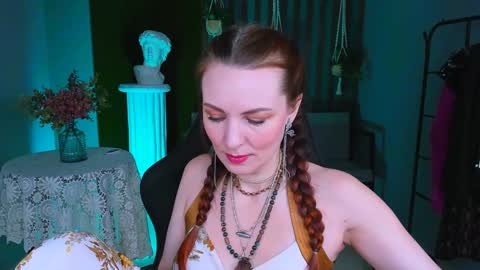 Snapshot of vandarossi chatting on 02-07-25, 07:07 Vanda online show from 02-07-25, 07:07