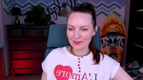 Snapshot of vandarossi chatting on 02-09-25, 08:22 Vanda online show from 02-09-25, 08:22