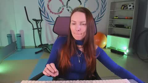 Snapshot of vandarossi chatting on 02-12-25, 11:18 Vanda online show from 02-12-25, 11:18