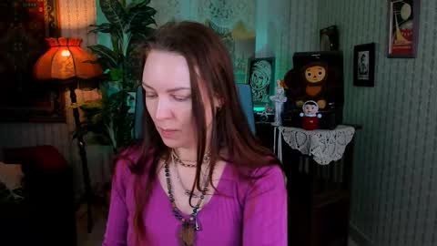 Snapshot of vandarossi chatting on 02-13-25, 09:20 Vanda online show from 02-13-25, 09:20