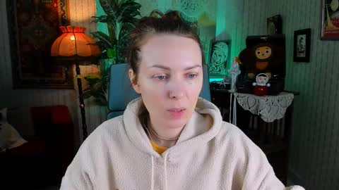 Snapshot of vandarossi chatting on 02-16-25, 05:26 Vanda online show from 02-16-25, 05:26