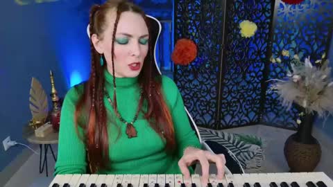 Snapshot of vandarossi chatting on 02-26-25, 11:20 Vanda online show from 02-26-25, 11:20