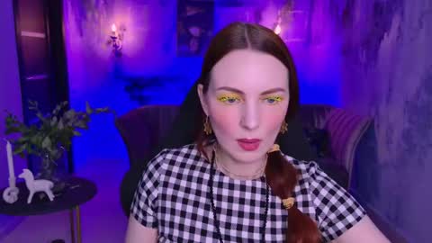 Snapshot of vandarossi chatting on 03-02-25, 08:16 Vanda online show from 03-02-25, 08:16