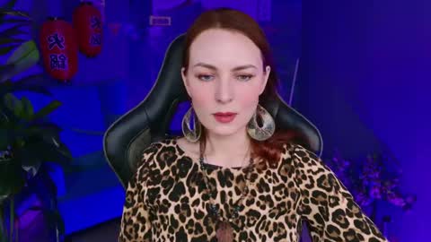 Snapshot of vandarossi chatting on 03-06-25, 01:57 Vanda online show from 03-06-25, 01:57