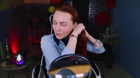 Snapshot of vandarossi chatting on 03-12-25, 05:24 Vanda online show from 03-12-25, 05:24