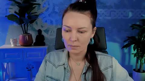 Snapshot of vandarossi chatting on 09-22-25, 08:16 Vanda online show from 09-22-25, 08:16