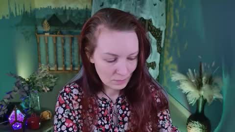 Snapshot of vandarossi chatting on 10-28-25, 05:22 Vanda online show from 10-28-25, 05:22