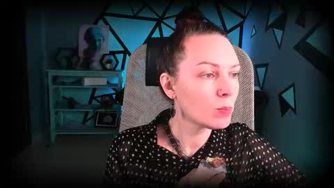 Snapshot of vandarossi chatting on 11-08-25, 09:53 Vanda online show from 11-08-25, 09:53