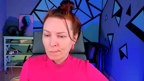 Snapshot of vandarossi chatting on 12-19-25, 09:38 Vanda online show from 12-19-25, 09:38