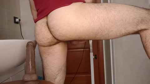 Snapshot of vandik669 chatting on 03-12-26, 01:17 vandik669 online show from 03-12-26, 01:17