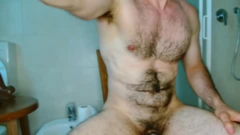 Snapshot of vandik669 chatting on 05-27-26, 01:08 vandik669 online show from 05-27-26, 01:08