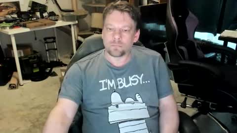 Snapshot of vandonh chatting on 04-12-26, 06:57 vandonh online show from 04-12-26, 06:57