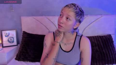 vane_grey online show from 05-24-26, 07:19
