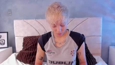 vane_grey online show from 07-25-26, 04:59