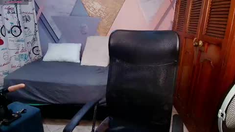 Snapshot of vane_latin18 chatting on 05-02-26, 07:19 vane_latin18 online show from 05-02-26, 07:19