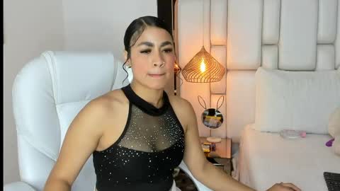 Snapshot of vaneaguirre chatting on 05-05-26, 12:35 vaneaguirre online show from 05-05-26, 12:35