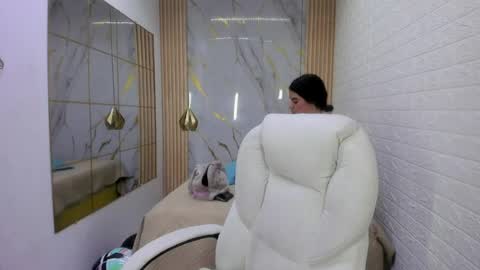Snapshot of vanessa_f chatting on 07-22-26, 07:49 vanessa online show from 07-22-26, 07:49