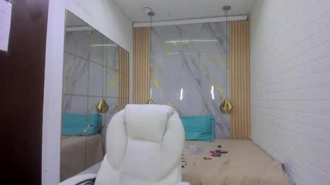 Snapshot of vanessa_f chatting on 07-28-26, 07:39 vanessa online show from 07-28-26, 07:39