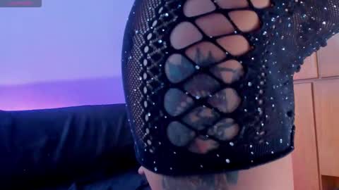 Snapshot of vanessa_gonzaless chatting on 11-13-25, 06:51 Vanessa online show from 11-13-25, 06:51