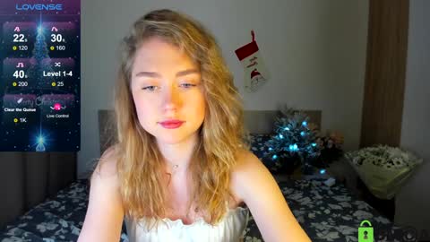 Snapshot of vanessa_maes chatting on 12-23-24, 11:49 Vanessa Maes online show from 12-23-24, 11:49