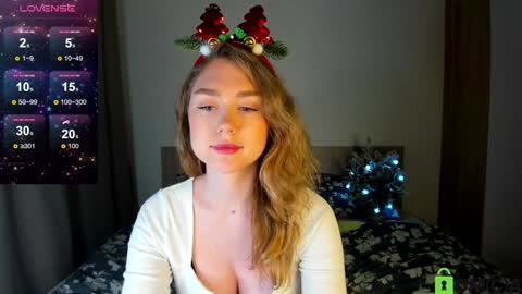 Snapshot of vanessa_maes chatting on 12-29-24, 01:56 Vanessa Maes online show from 12-29-24, 01:56
